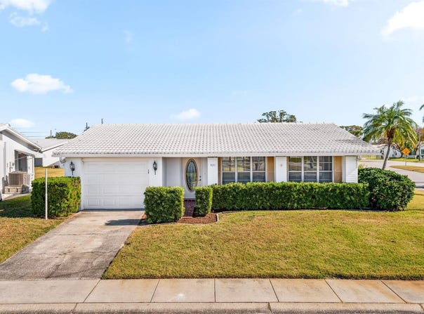9201 40TH WAY N, PINELLAS PARK, FL 33782
