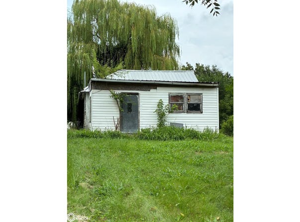 824 Carroll Street, Keokuk, IA 52632