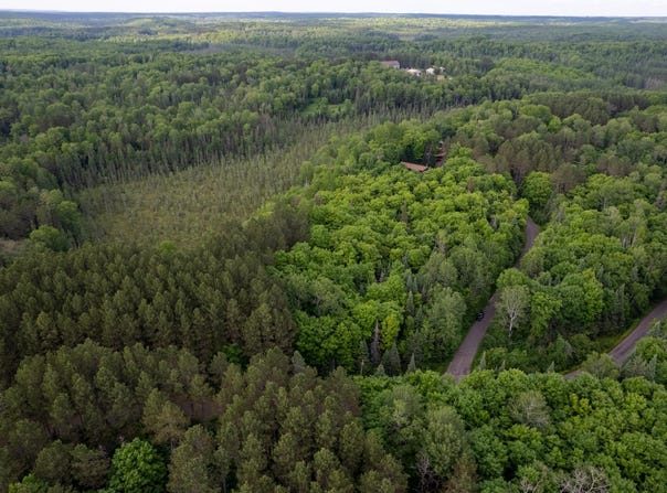 9552 SNOWSHOE RD, WI 54557