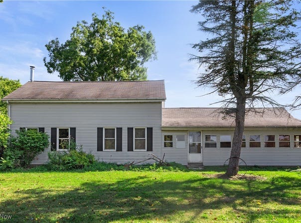 13381 Painesville Warren Road, Leroy, OH 44077