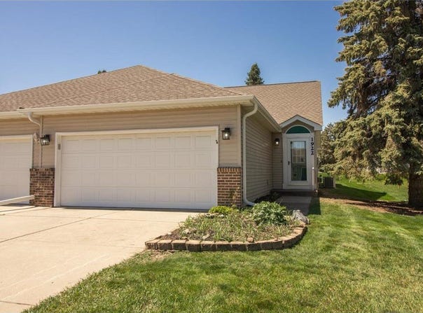 1922 Eastridge Court, Stillwater, MN 55082