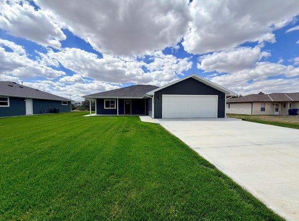 1506 Catttletrail St, Goodland, KS 67735