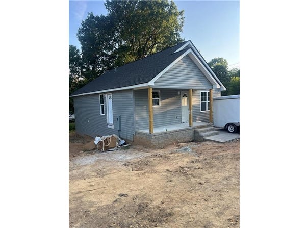 921 Redding Drive, High Point, NC 27260