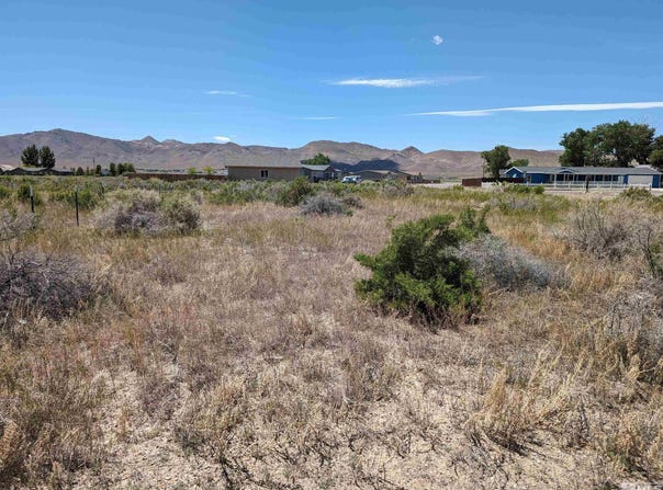 1 Pine Valley Court, Yerington, NV 89447