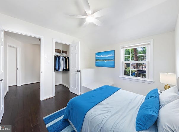 2822 LORCOM LANE, ARLINGTON, VA 22207