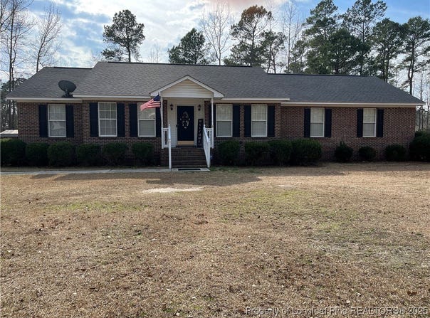 105 Nottingham Lane, Red Springs, NC 28377
