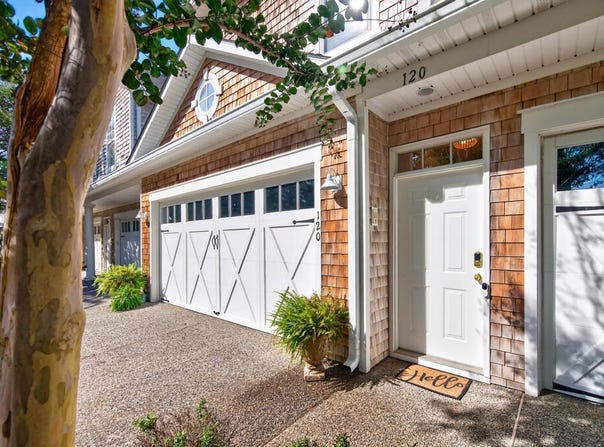120 OLD COURSE LOOP, CAPE CHARLES, VA 23310
