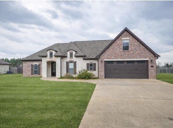 4120 Old Wolfe Rd, Caledonia, MS 39740