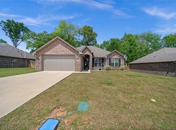 107 Rose Row, Winona, TX 75792