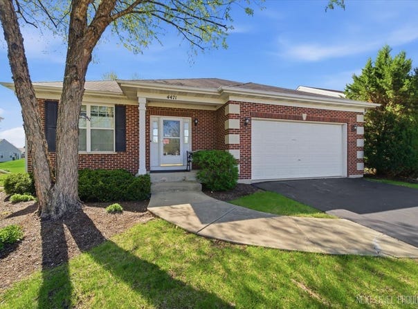 4471 E Millbrook Circle, Yorkville, IL 60560