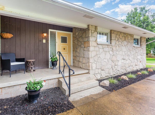 15671 State Route 691, Nelsonville, OH 45764