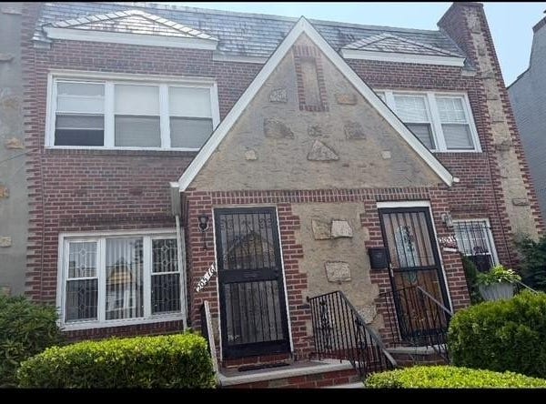 20516 115th Drive, Saint Albans, NY 11412