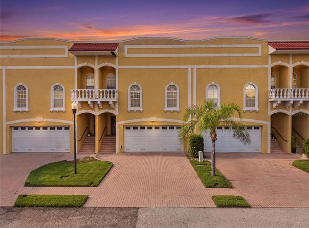 515 VILLA TREVISO Court, APOLLO BEACH, FL 33572