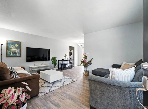 6666 Beadnell Way, San Diego, CA 92117