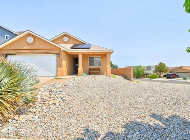 1849 GALLINAS Road, Rio Rancho, NM 87144