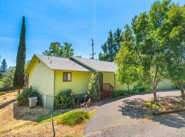 1105 North St., Yreka, CA 96097