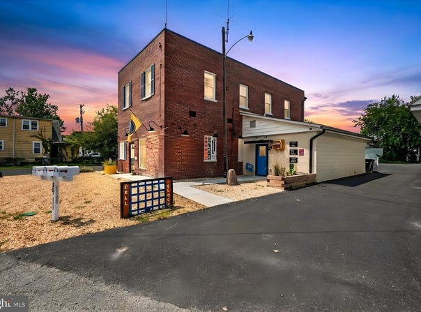 10 N IRVING, COLONIAL BEACH, VA 22443