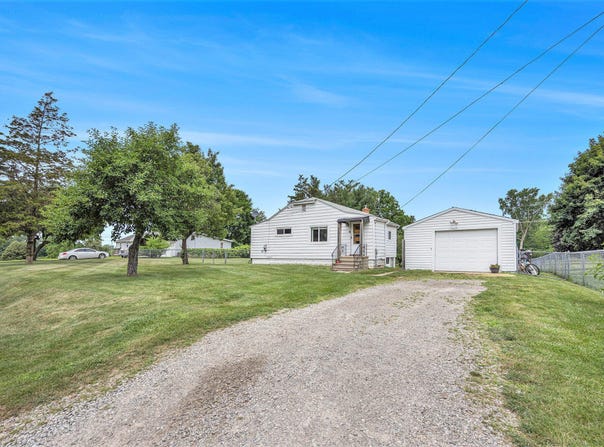 3477 Esson Drive, Grand Blanc, MI 48439