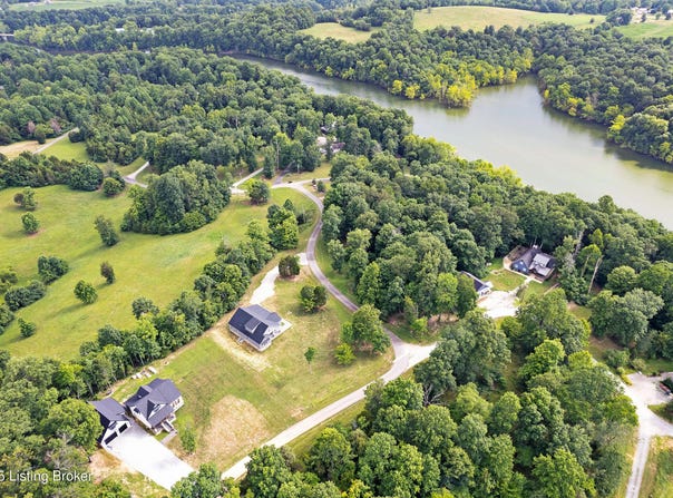 190 Landing Rd, Leitchfield, KY 42754