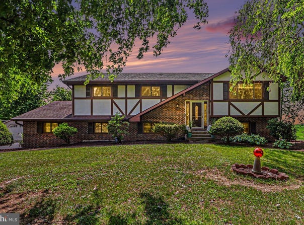 330 COLT Drive, GRANTVILLE, PA 17028