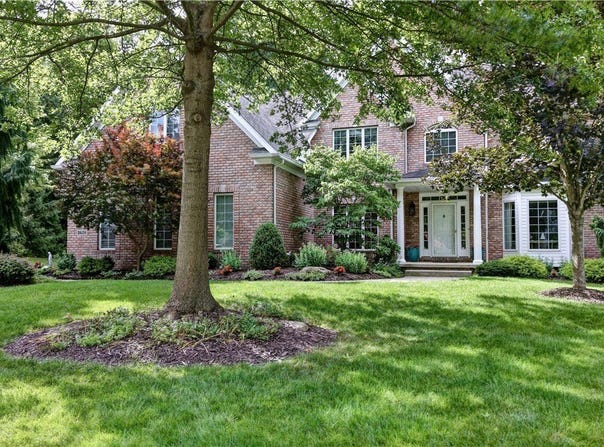 2638 Deer Ridge Run, Cuyahoga Falls, OH 44223