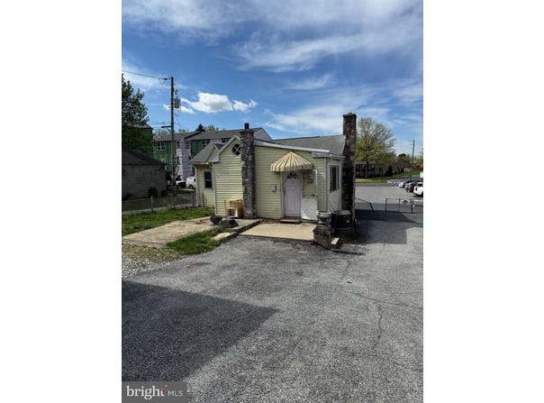 18 & 18 1/2 S 18TH STREET, CAMP HILL, PA 17011