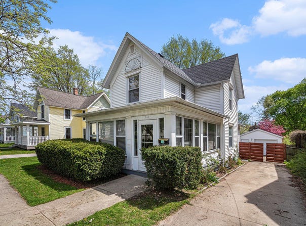 111 Clark Street, Buchanan, MI 49107