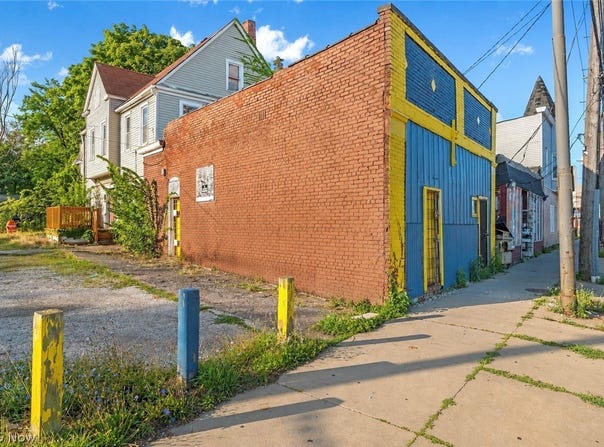 7920 Saint Clair Avenue, Cleveland, OH 44103