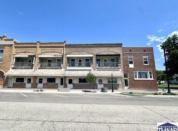 104-114 1/2 E Washington Street, Sullivan, IN 47882