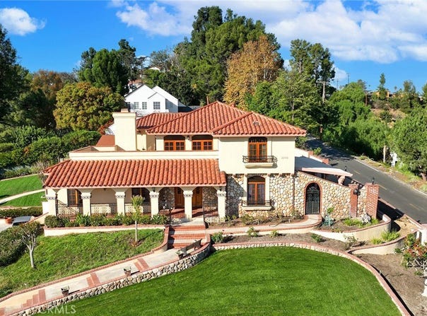 2240 Foothill Boulevard, Santa Ana, CA 92705