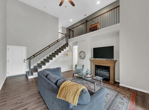 21818 W 123rd Terrace, Olathe, KS 66061