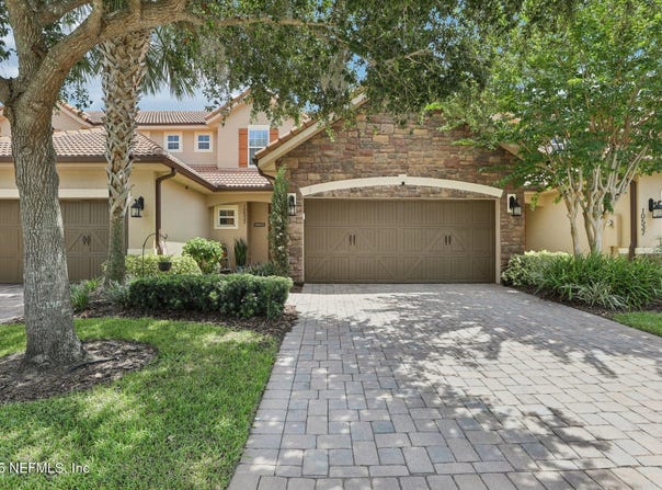 10533 BELFRY Circle, Orlando, FL 32832