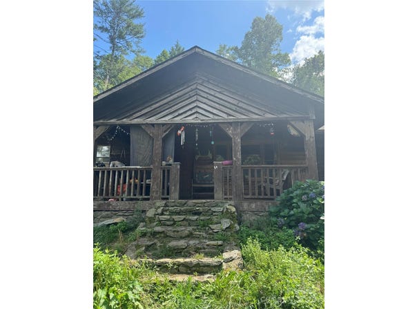 321 Henry Worley Lane, Marshall, NC 28753