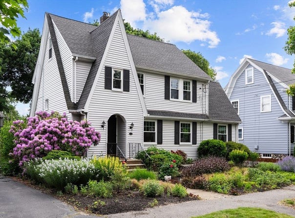 15 Grace Rd, Medford, MA 02155