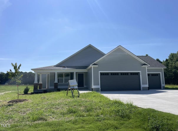359 Bonsai Way, Four Oaks, NC 27524