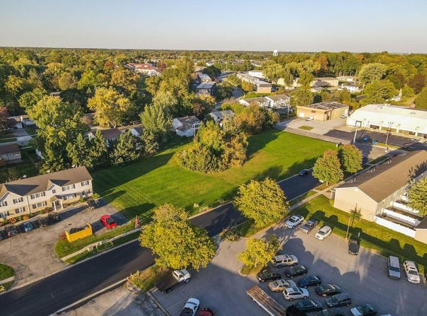1701 Firestone Lane, Valparaiso, IN 46383
