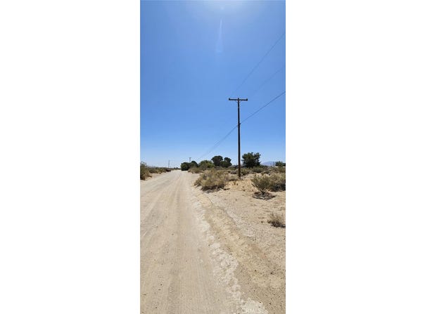 800 Desert View Road, Lucerne Valley, CA 92356