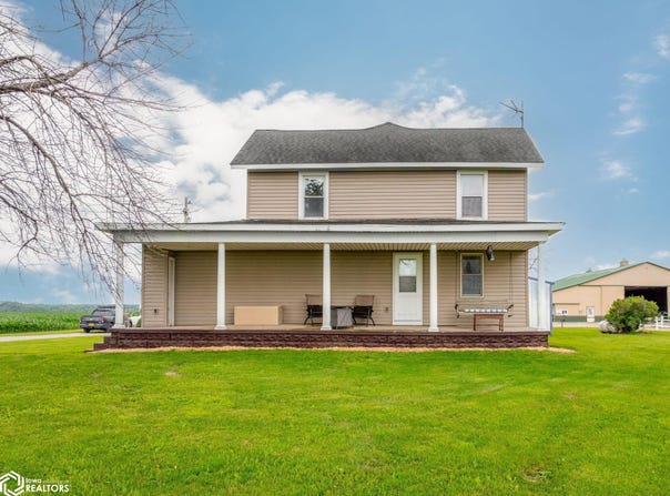 12489 285th Street, Mason City, IA 50401