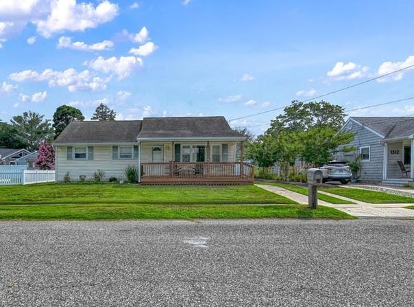 1310 BROWNING AVENUE, CAPE MAY, NJ 08204