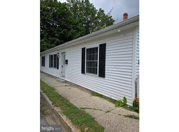 305 W REED STREET, DOVER, DE 19904