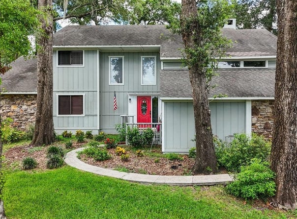 2108 DOGWOOD CIRCLE, MOUNT DORA, FL 32757