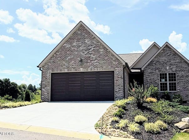 2275 Boulder Crest Lane, Sevierville, TN 37876