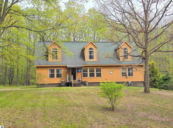 1470 N Al Moses Road, Lake City, MI 49651