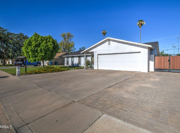 658 N HOSICK Circle, Mesa, AZ 85201