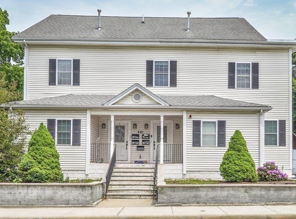 481-483 Lebanon St, Melrose, MA 02176