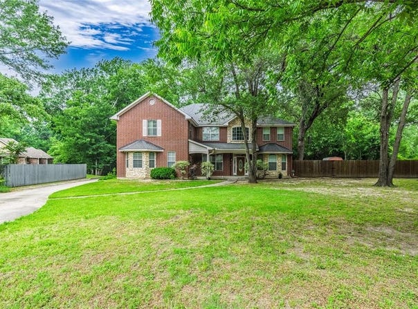 2012 Creekview Drive, Commerce, TX 75428