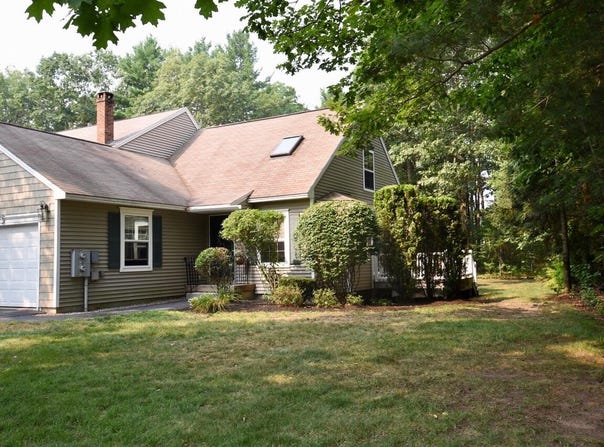 25 Dunnhill Drive, Kennebunk, ME 04043