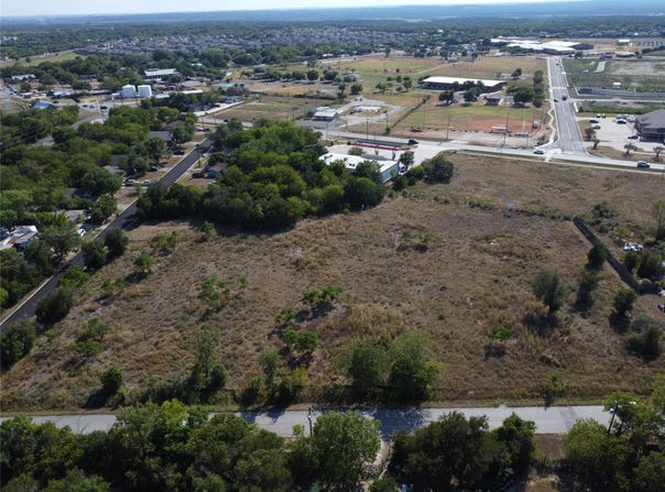 Porter St, Kyle, TX 78640