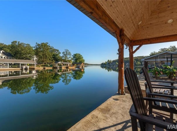 9882 W Vista Drive, Hillsboro, MO 63050