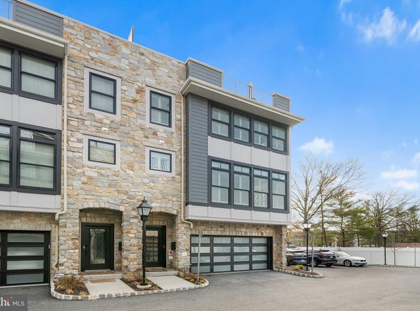 7 SAMANTHA WAY, DEVON, PA 19333